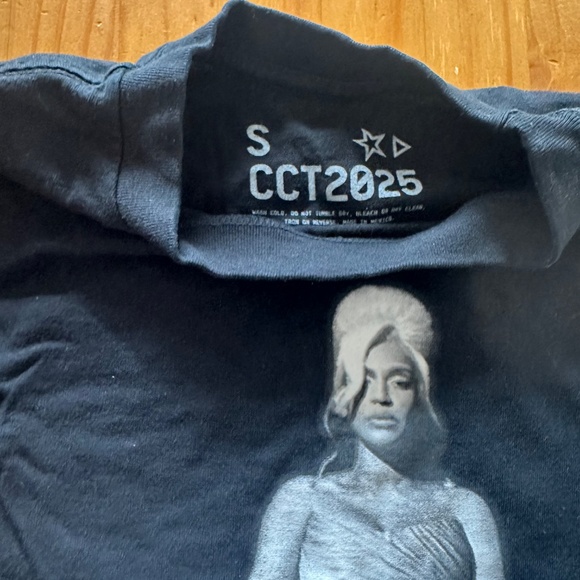 COWBOY CARTER TOUR SHIRT BUNDLE : NYC + DC - SZ. SMALL - Picture 6 of 7